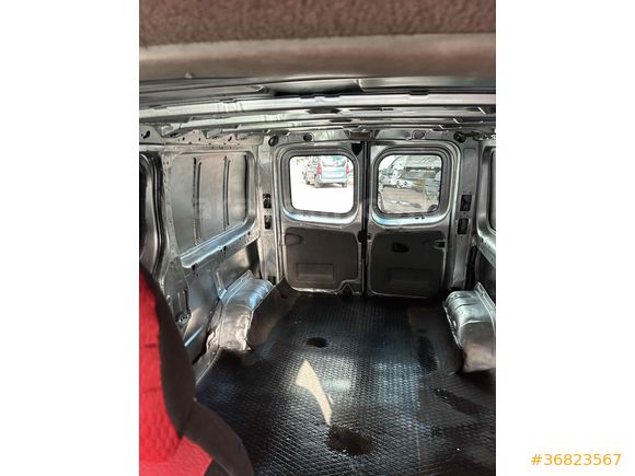 Sahibinden Renault Trafic 1.9 DCI Grand Confort 2006 Model 