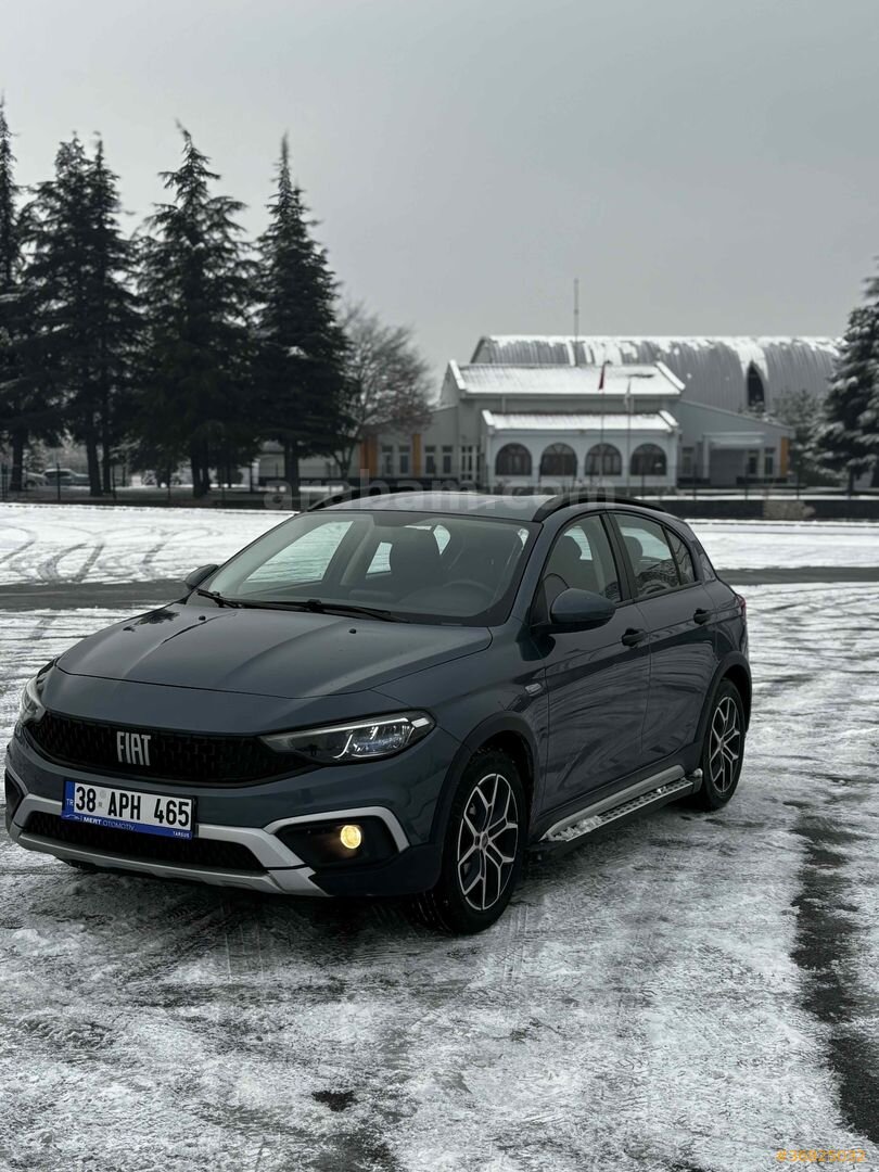 Sahibinden Fiat Egea Cross 1.4 Fire Urban 2023 Model 3