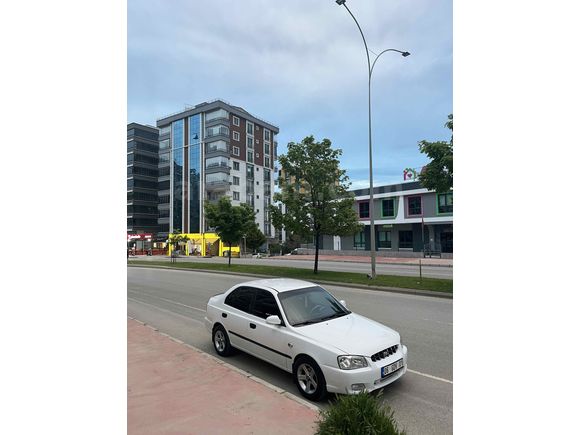 Sahibinden Hyundai Accent 1.5 1.5i GLS 2000 Model 