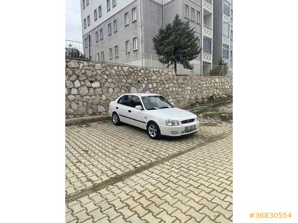 Sahibinden Hyundai Accent 1.5 1.5i GLS 2000 Model 