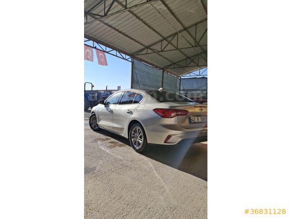 Sahibinden Ford Focus 1.5 TDCi Titanium Stil 2023 Model