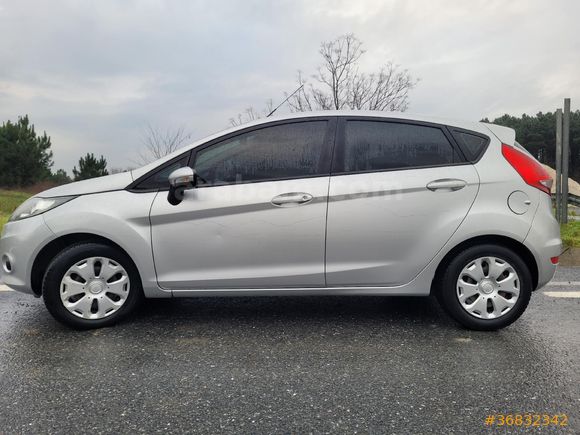 Sahibinden Ford Fiesta 1.4 TDCi Trend 2012 Model İstanbul 94.000 km Gri (Gümüş)
