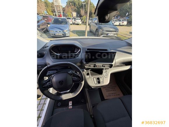 Sahibinden Peugeot Partner 1.5 BlueHDI Comfort 2025 Model 