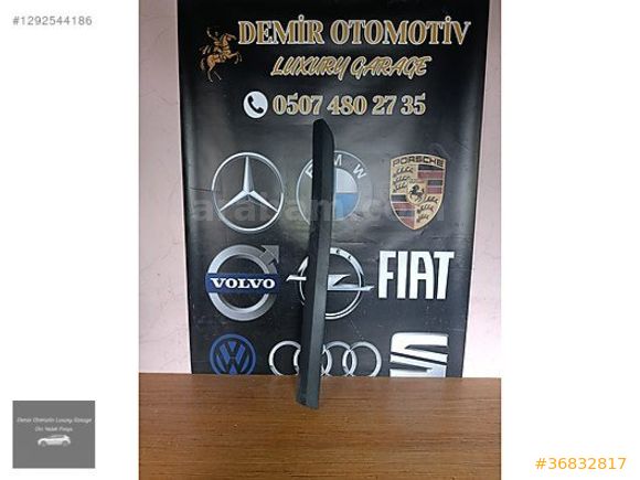 FORD COUİRER SOL ÖN KAPI BANDI ORJİNAL ET76-29427-A
