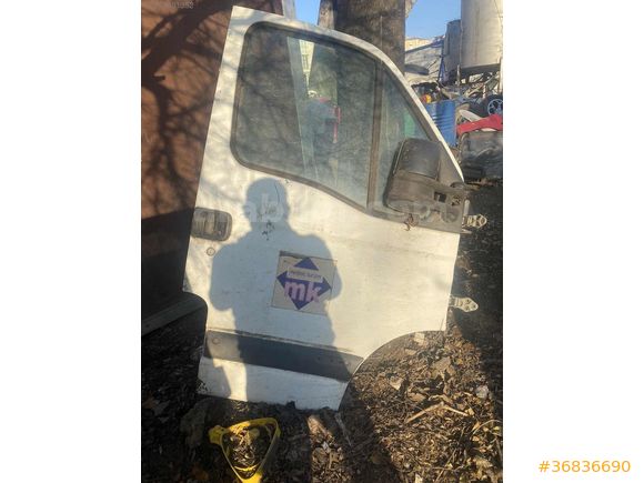 Renault master 1 arka kapı orjinal sökme