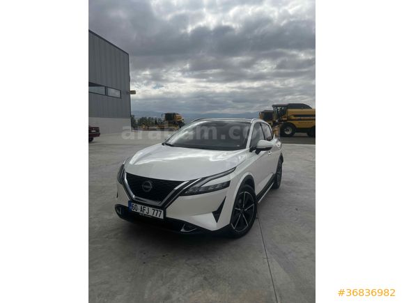 Sahibinden Nissan Qashqai 1.3 DIG-T Sky Pack 2023 Model 