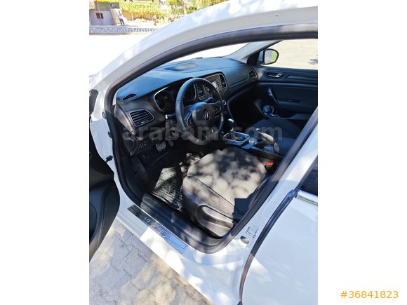 Megane 4 1.3 TCe Otomatik | Hatasiz Boyasiz
Tramersiz|