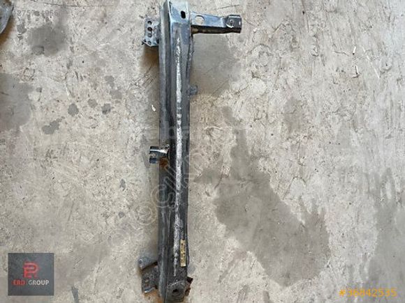 CADDY ÖN TAMPON DEMİRİ 2015-2018 2K5807111