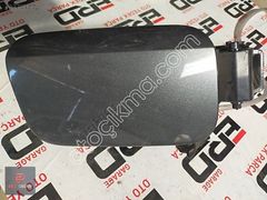 AUDİ Q3 YAKIT DEPOSU DIŞ KAPAK YUVA 83A809906