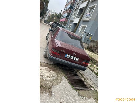 Sahibinden Mercedes - Benz E 200 1987 Model  312.000 km Bordo