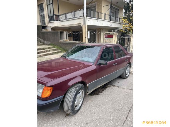 Sahibinden Mercedes - Benz E 200 1987 Model  312.000 km Bordo