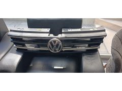 Volkswagen Tiguan ön panjur orijinal çıkma