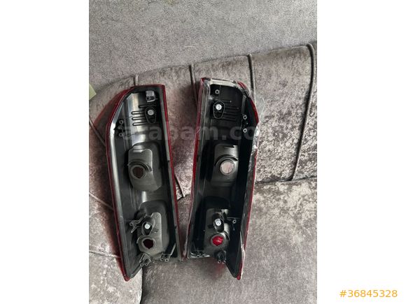 Renault Trafic arka sağ sol stop