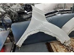 Honda CRV sağ ön çamurluk orijinal çıkma tek nokta hasarlı