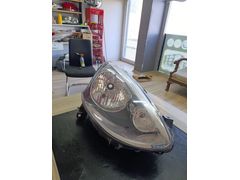 Nissan Micra sağ far