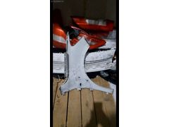 Citroen C3 sol çamurluk orijinal çıkma