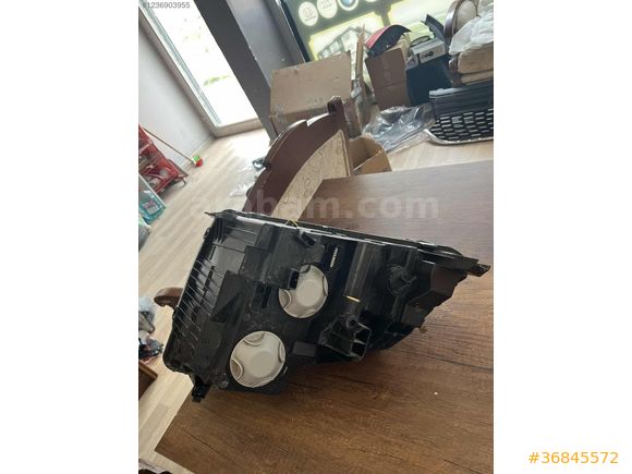 Ford Courier yeni kasa sağ far