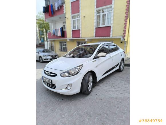 Sahibinden Hyundai Accent Blue 1.6 CRDI Mode Plus 2013 Model