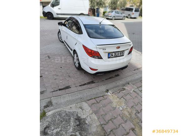Sahibinden Hyundai Accent Blue 1.6 CRDI Mode Plus 2013 Model