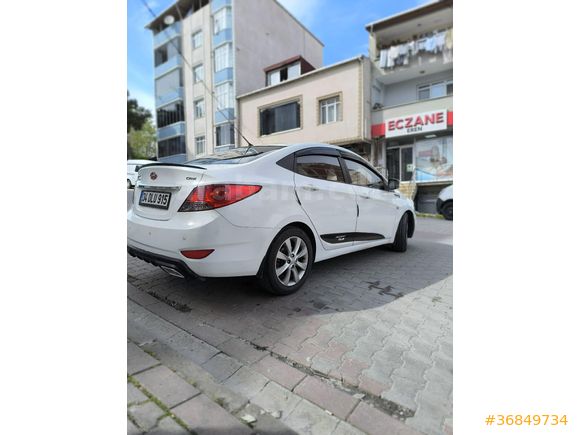 Sahibinden Hyundai Accent Blue 1.6 CRDI Mode Plus 2013 Model