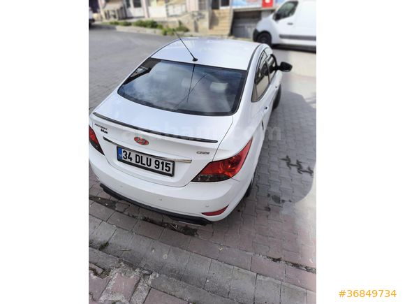 Sahibinden Hyundai Accent Blue 1.6 CRDI Mode Plus 2013 Model