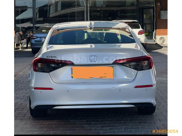 Memurdan.Takaslı.Boyasız.Hasarsız.2022.Civic.Evraklar fotoda. fabrikasyon lpg. Garantili, özenle Servis Bakımlı 1.5 i-VTEC Eco Premium. Pazarlık az