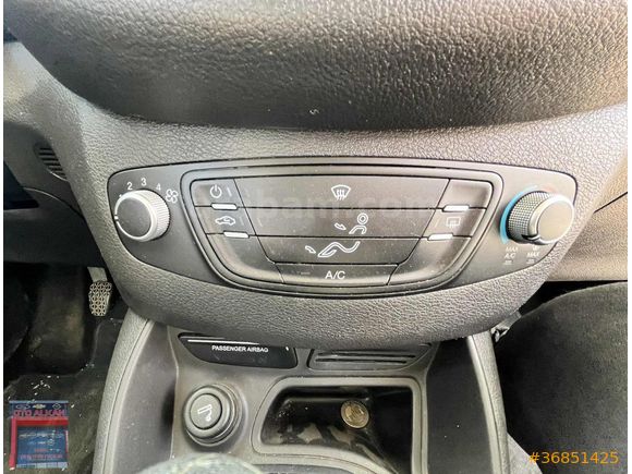 FORD COURİER KLİMA KONTROL PANELİ ORİJİNAL ÇIKMA GARANTİLİ