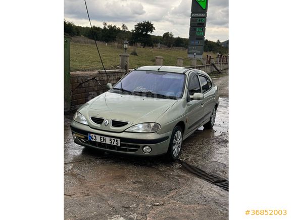 Sahibinden Renault Megane 1.6 RTE 2001 Model  268000 km Yeşil