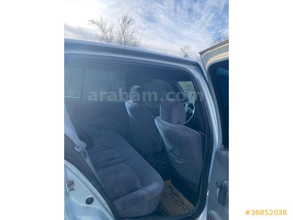 Renault Clio 1.6 RXT 1999 Model 
