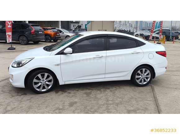 Sahibinden Hyundai Accent Blue 1.6 CRDI Mode Plus 2014 Model
