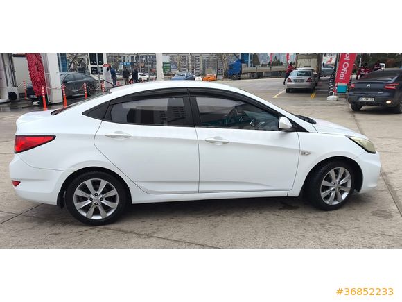 Sahibinden Hyundai Accent Blue 1.6 CRDI Mode Plus 2014 Model
