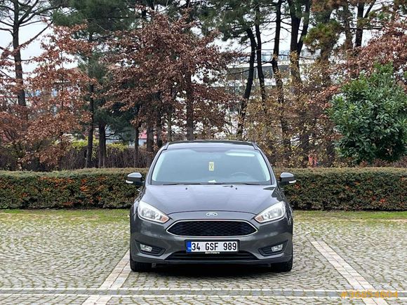 Sahibinden Ford Focus 1.6 Ti-VCT Titanium 2015 Model 
