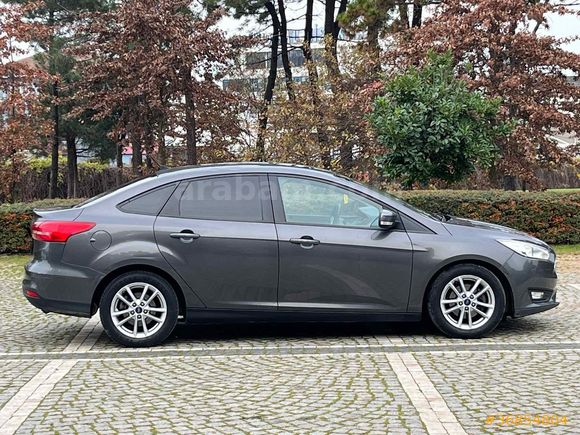Sahibinden Ford Focus 1.6 Ti-VCT Titanium 2015 Model 
