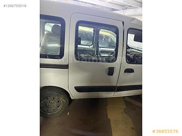 Renault kango sağ ön kapı beyaz hatasız