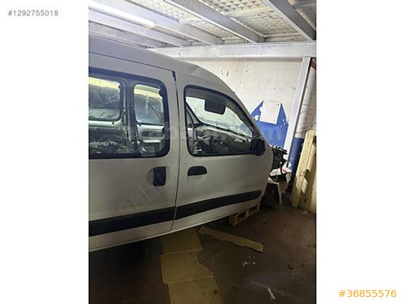 Renault kango sağ ön kapı beyaz hatasız