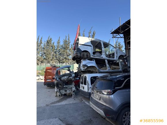 Dacia dakır sağ arka arka Çamurluk