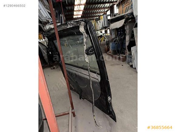 Doblo iki bagaj kapağı