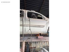 Kangoo 3 Sağ Ön Kapı Çıkma Orijinal