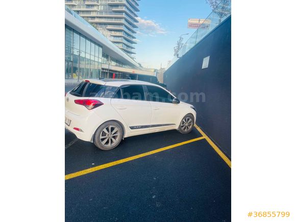 Sahibinden Hyundai i20 1.2 MPI Elite 2017 Model İstanbul 96.000 km Beyaz