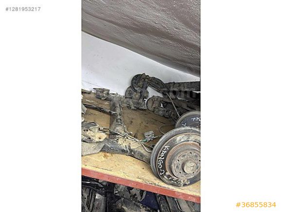 Kango 3 Arka Dingil Hatasız Çıkma Orijinal