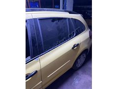 RENAULT CLİO 3 SW SOL ARKA KAPI ÇIKMA ORJİNAL