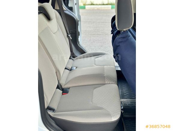 Sahibinden Ford Tourneo Courier 1.6 TDCi Titanium Plus 2017 Model 