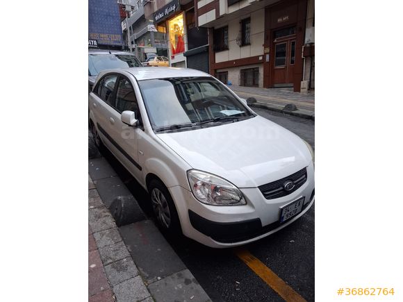 Sahibinden Kia Rio 1.5 CRDi EX Comfort 2008 Model  219.000 km Beyaz DEGİŞENSİZ
