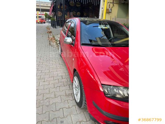 FABİA SUNROOF'LU DOSTA GİDER
