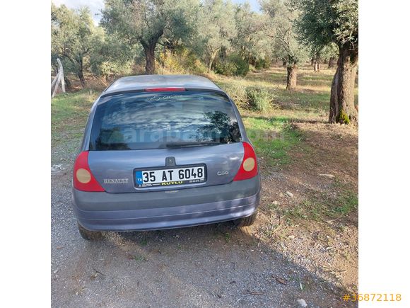 Bayan Öğretmenden Clio 1.6 Otomatik Vites 2000 Model