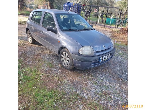 Bayan Öğretmenden Clio 1.6 Otomatik Vites 2000 Model