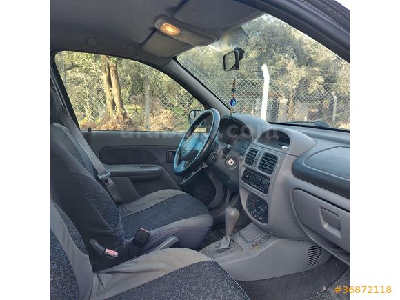 Bayan Öğretmenden Clio 1.6 Otomatik Vites 2000 Model