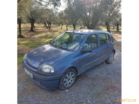 Bayan Öğretmenden Clio 1.6 Otomatik Vites 2000 Model