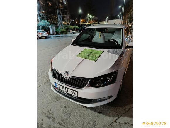 Sahibinden Skoda Fabia 4silindirli 1.2 TSI Style 2015 Model