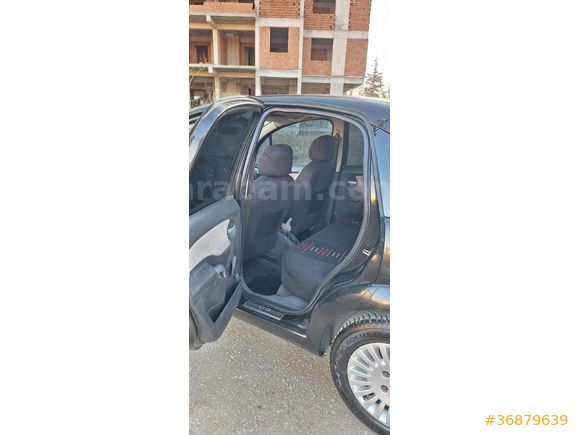 hanım kullanıcıdan Citroen C3 1.4 HDi SX 2004 Model